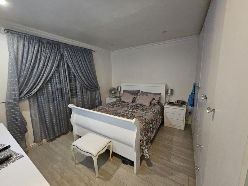 3 Bedroom Property for Sale in Newfields Western Cape